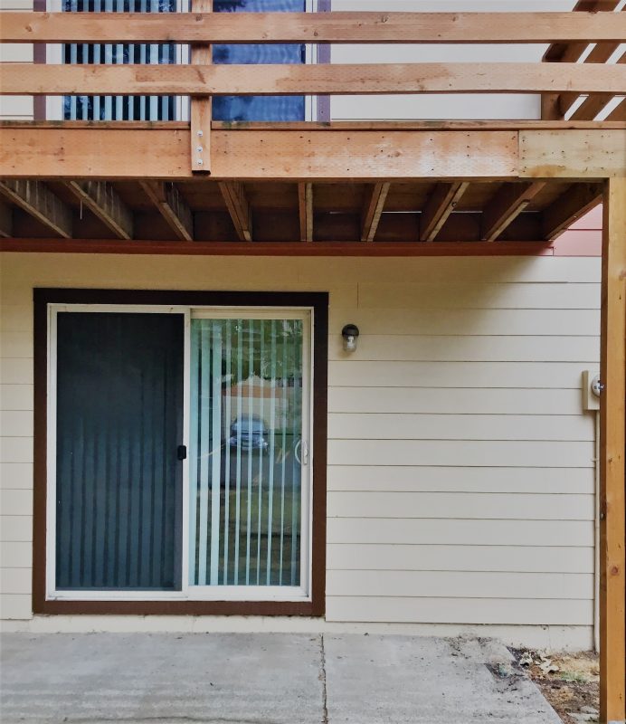 11-RZ-2X1-PATIO-BALCONY